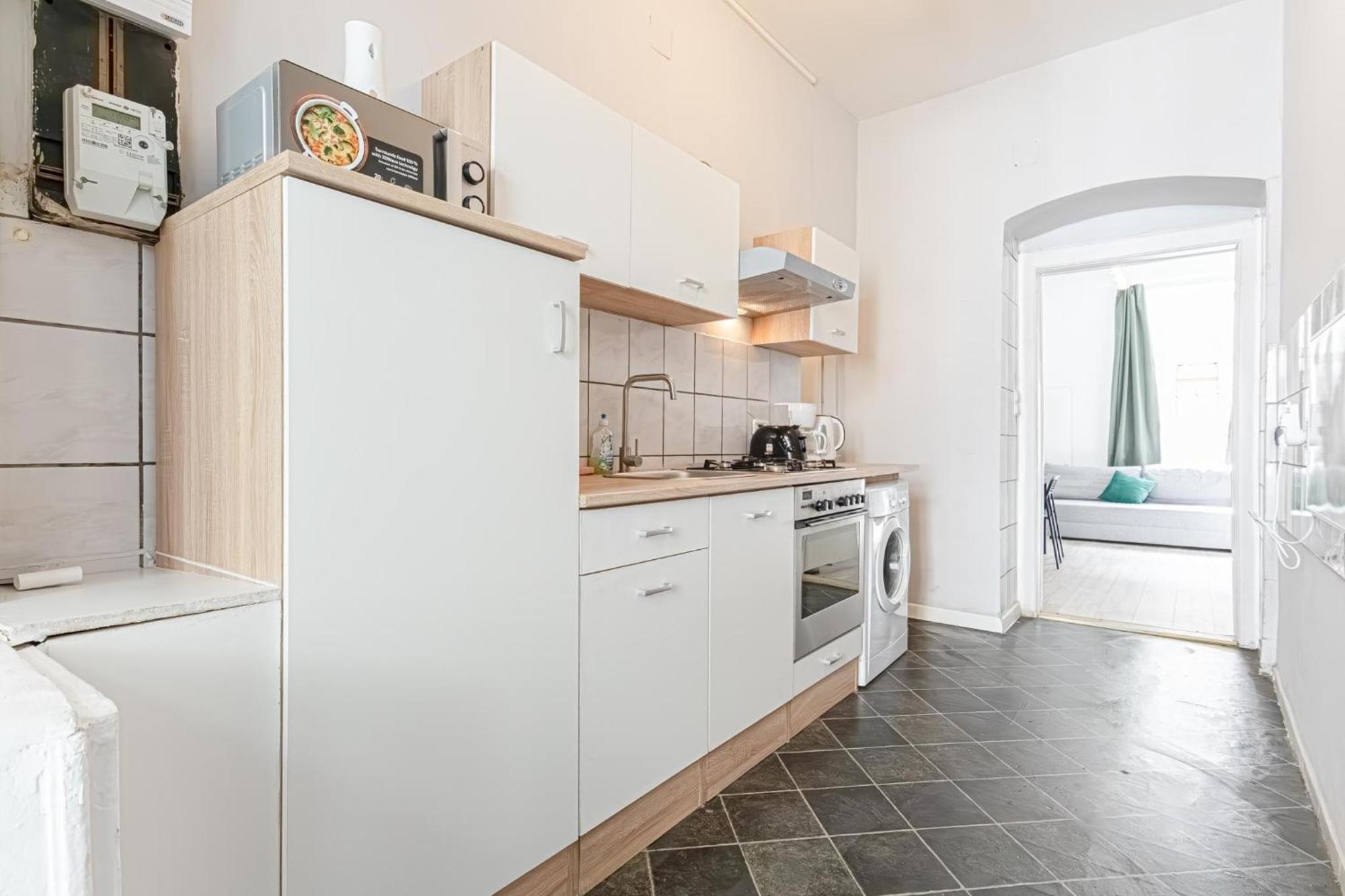 Apartament Budget-friendly 2br & 1lr, Delight *